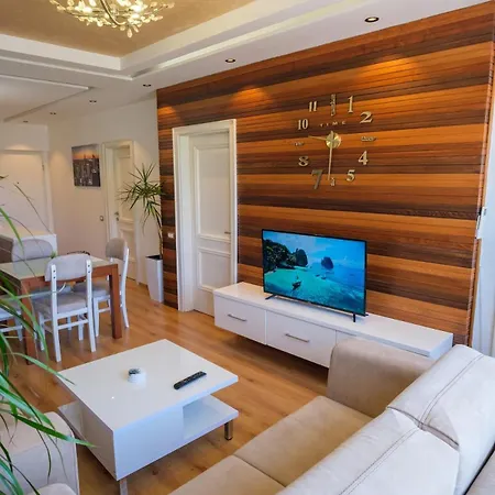 度假居 Modern 2 Bedroom Durrës