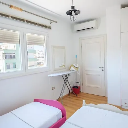 Modern 2 Bedroom * Durrës