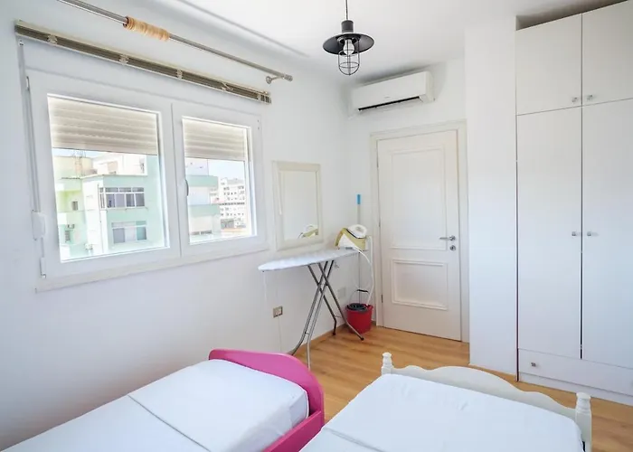 Modern 2 Bedroom * Durrës